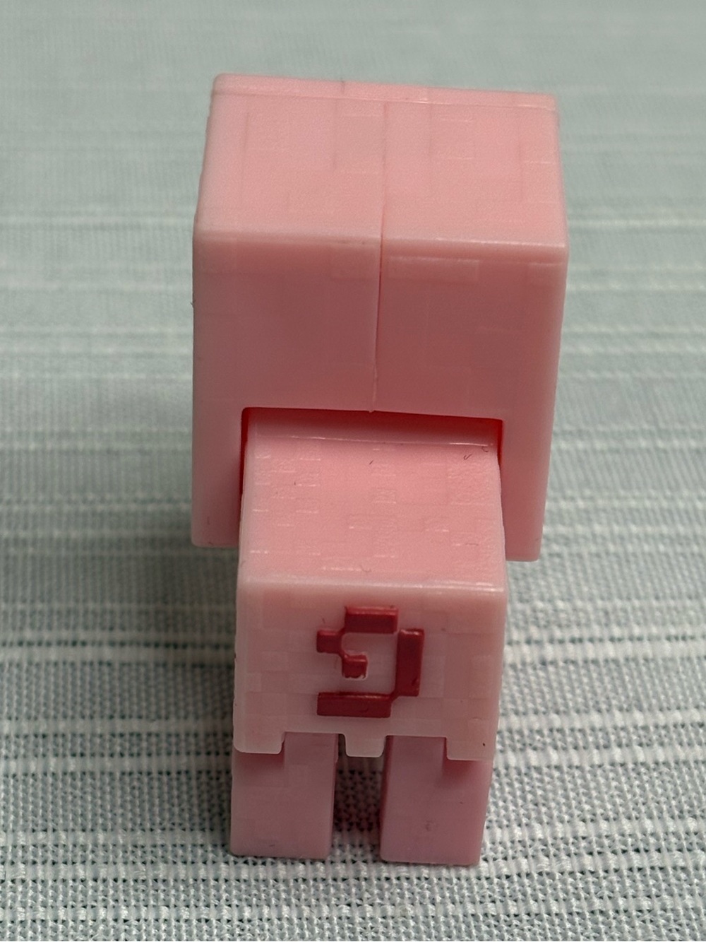 Minecraft Pig Mini Figure - Picture 3 of 4